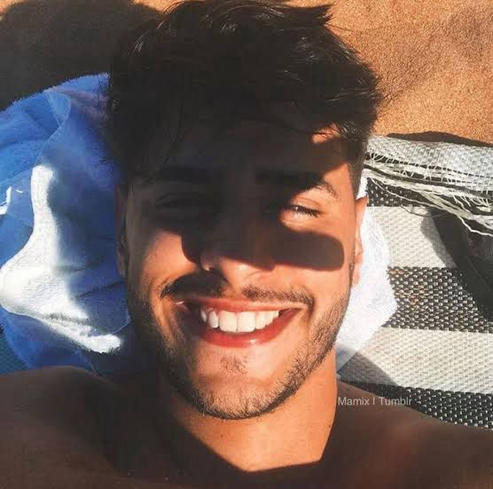 Daniel R
